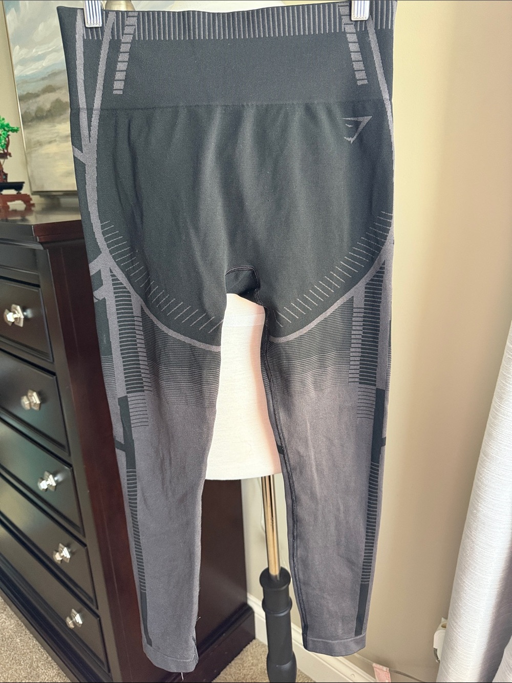 Gymshark Black & Gray Sculpting Seamless Leggings Women’s large